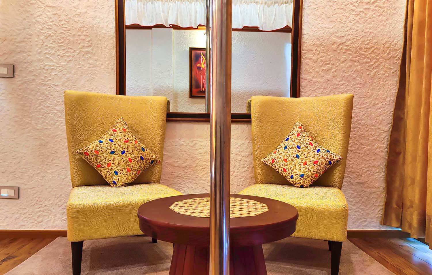 Tribhuja Suites