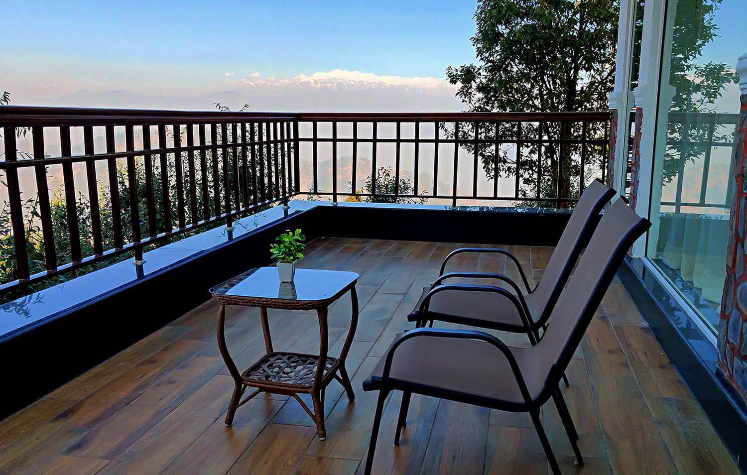 Tribhuja Suites