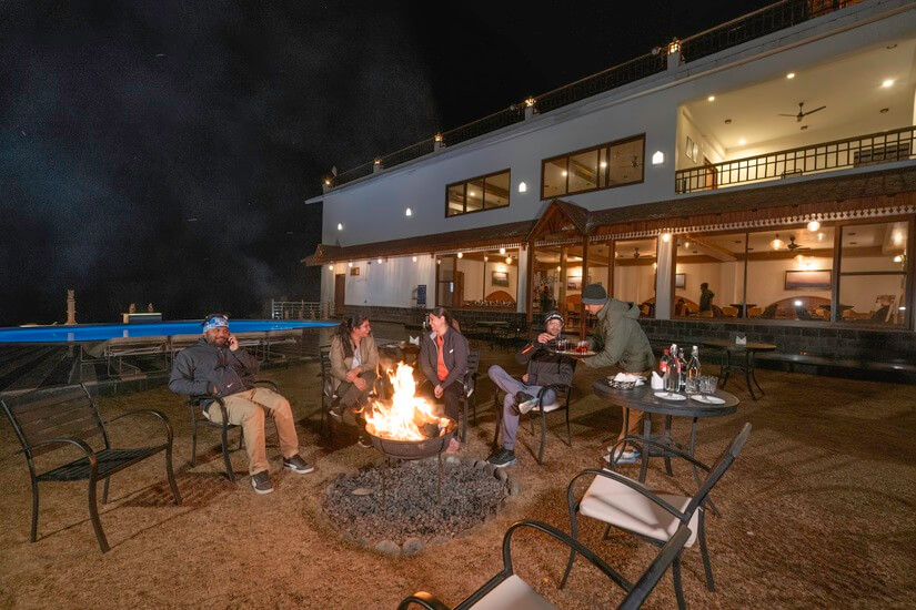 best resorts near delhi for wedding anniversary celebration
